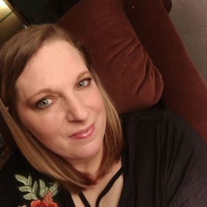 Meet your Posher, Carrie